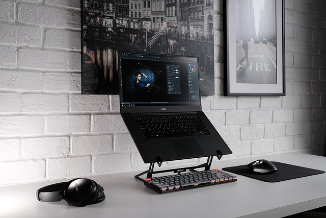 1773292677766471.jpg laptop-6332543_640.jpg